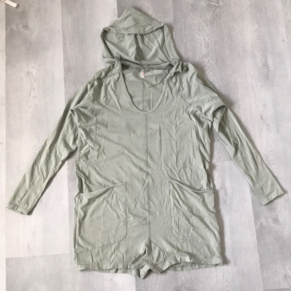 FREE PEOPLE MOVEMENT GREEN HOT SHOT ROMPER OVERSIZE BAGGY WOMENS SMALL